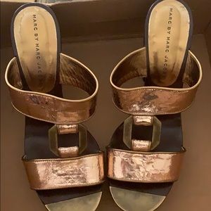 MARC BY MARC JACOBS 👠